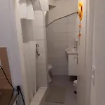 Tedy בית הארחה קורצולה